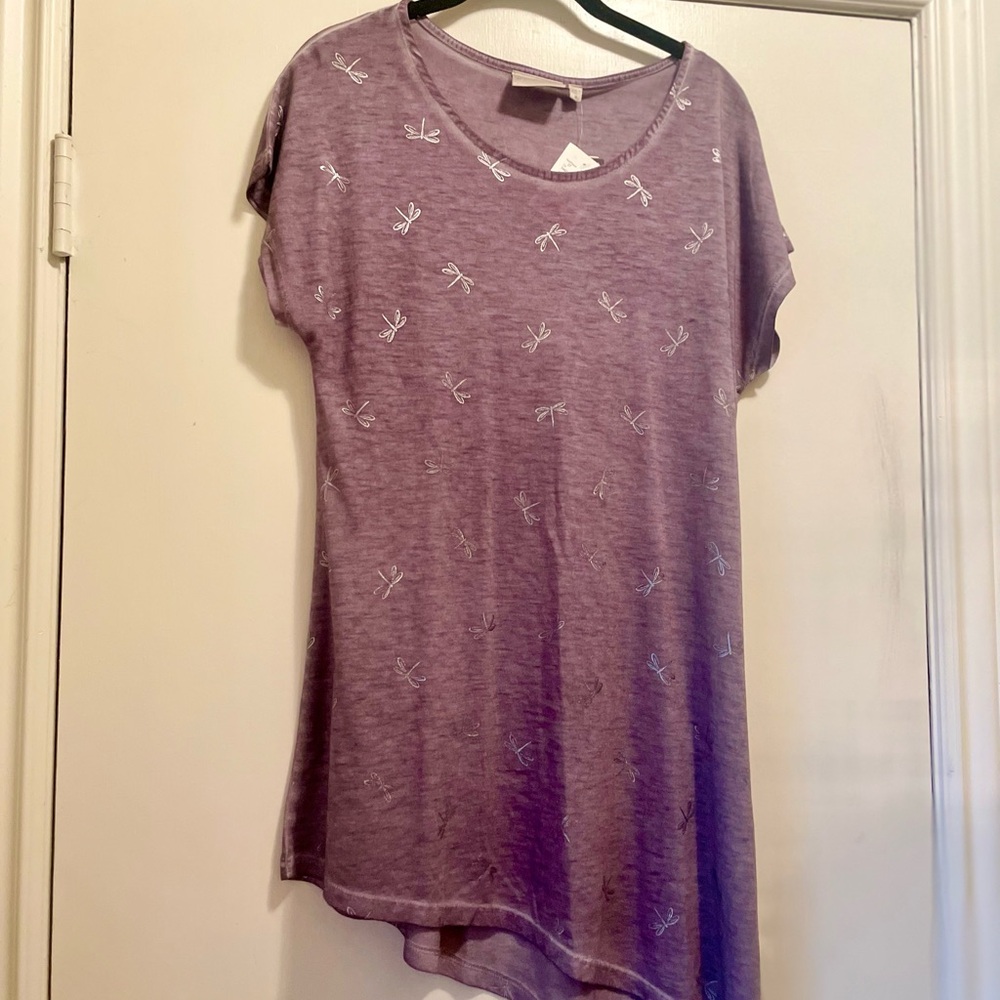 NWT Lavender Dragonfly Short Sleeve Top Size Medium, by Danielle